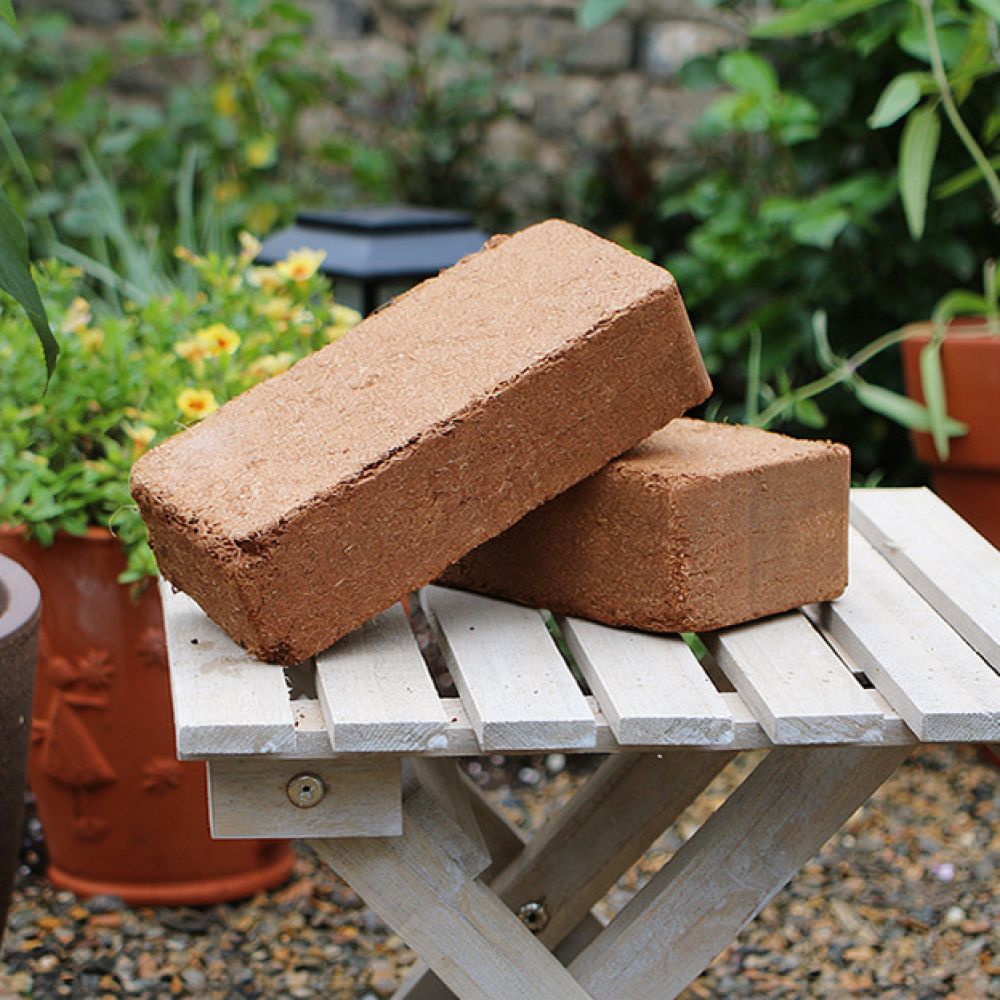 高品質なココナッツ繊維ブロック。有機栽培用土壌ブロックで、屋 - Substrate Coconut Fiber のレビューと価格
